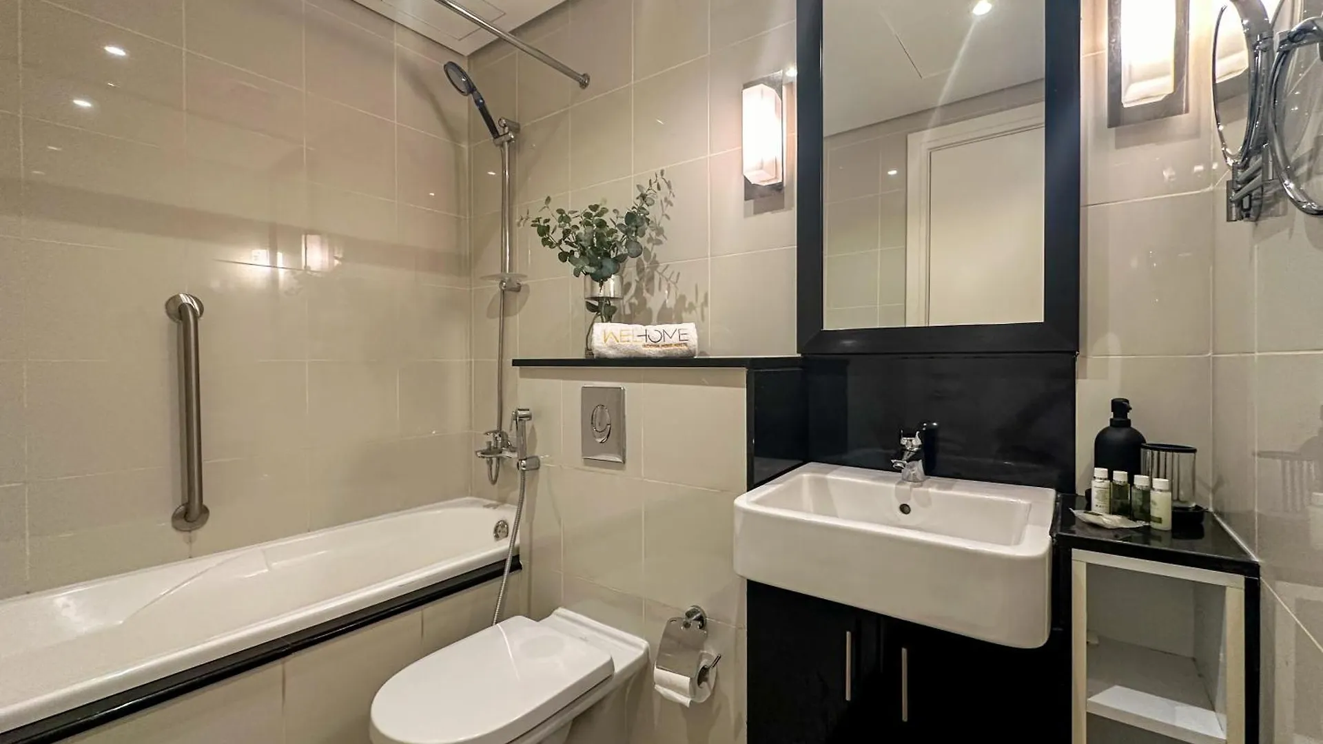 Apartament Welhome - Luxury Living In Business Bay 2Br + Maid'S Room Dubaj