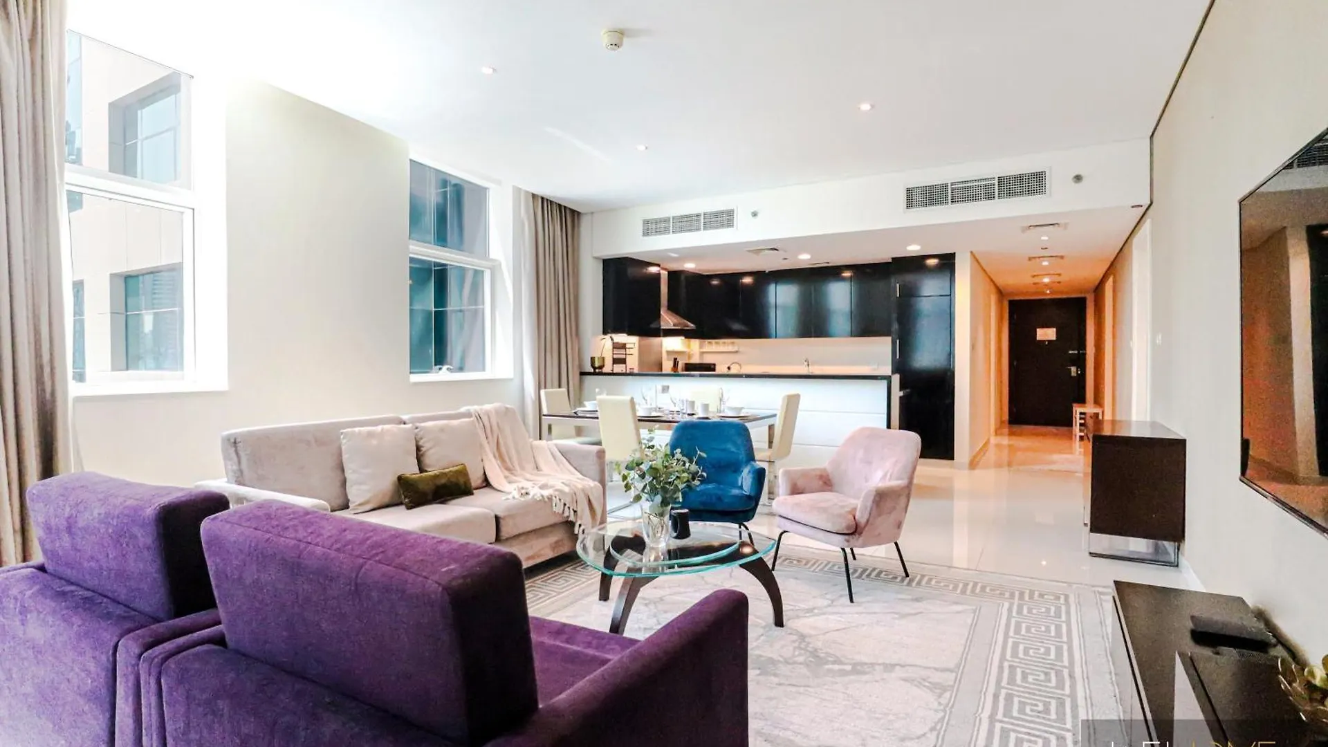 Welhome - Luxury Living In Business Bay 2Br + Maid'S Room Dubaj
