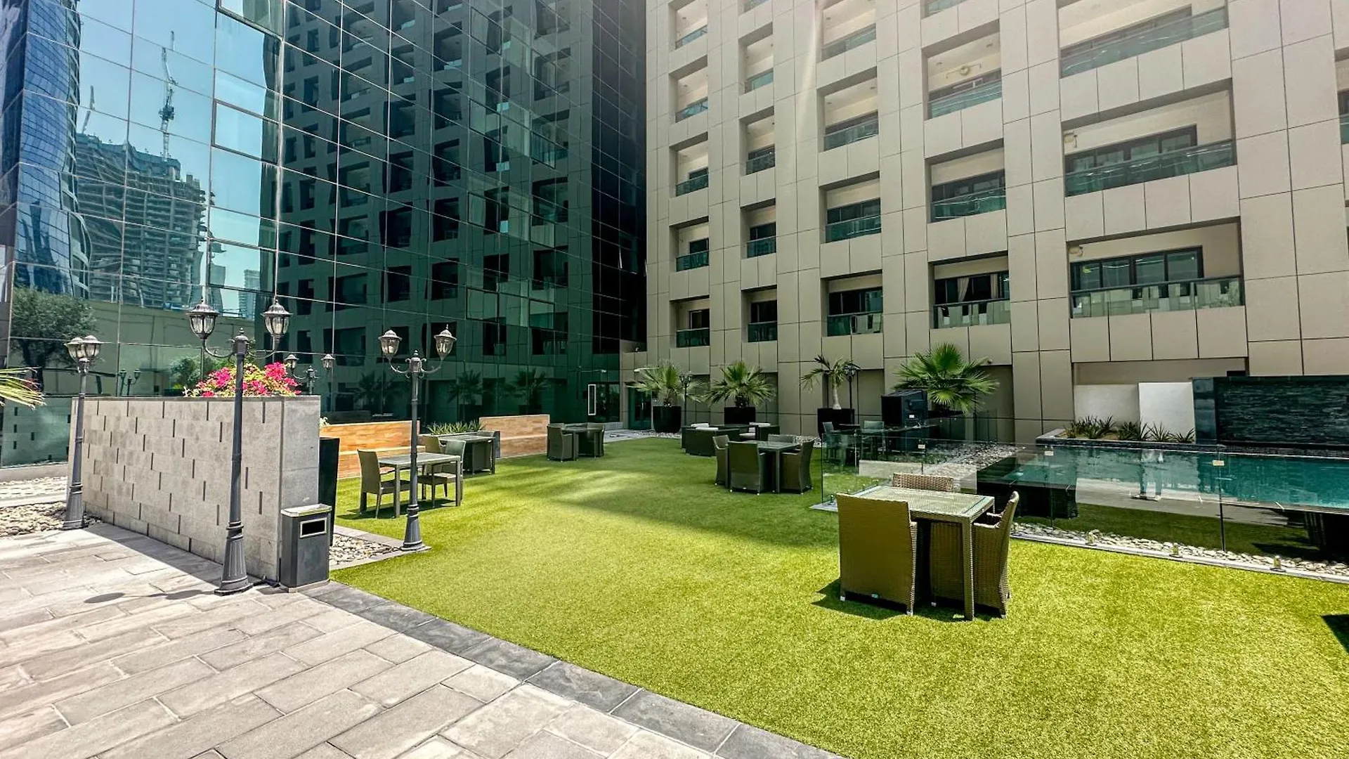 Apartament Welhome - Luxury Living In Business Bay 2Br + Maid'S Room Dubaj