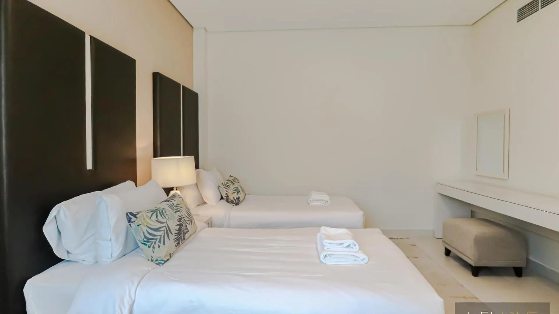 Welhome - Luxury Living In Business Bay 2Br + Maid'S Room Dubaj 0*,