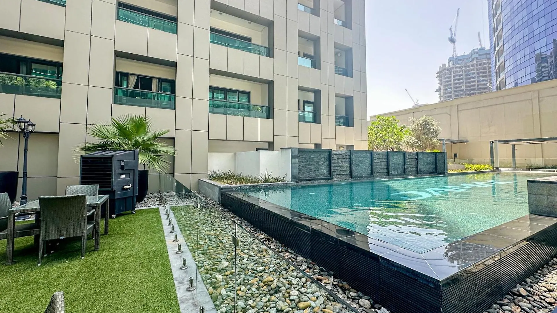 Welhome - Luxury Living In Business Bay 2Br + Maid'S Room Dubaj 0*,  Zjednoczone Emiraty Arabskie