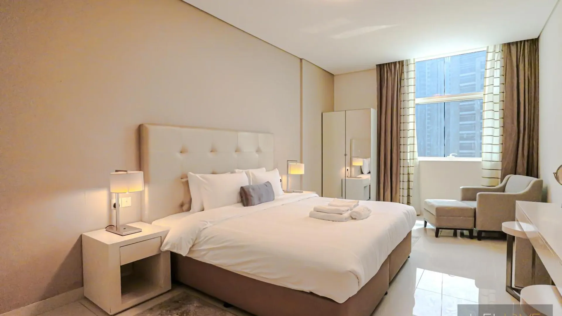 Apartament Welhome - Luxury Living In Business Bay 2Br + Maid'S Room Dubaj