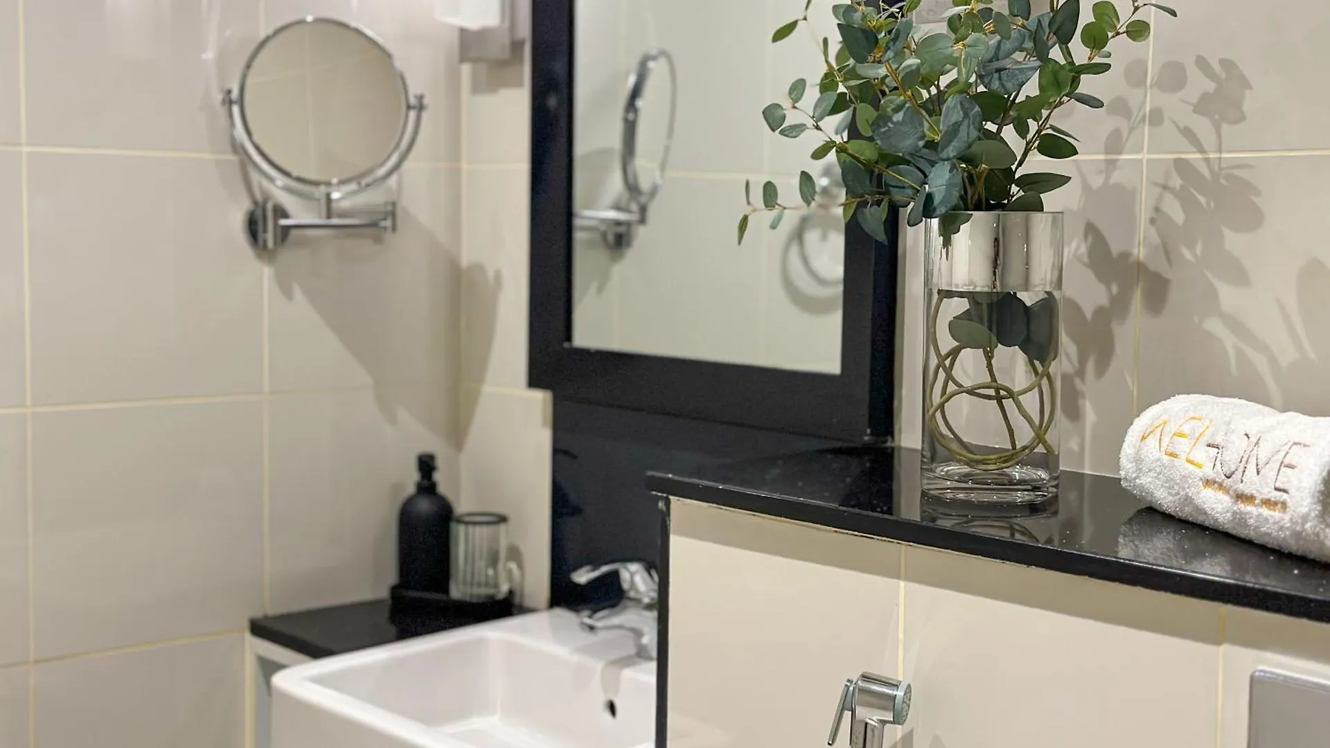 Apartament Welhome - Luxury Living In Business Bay 2Br + Maid'S Room Dubaj