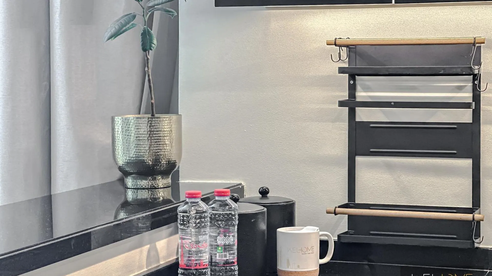 Welhome - Luxury Living In Business Bay 2Br + Maid'S Room Dubaj Apartament