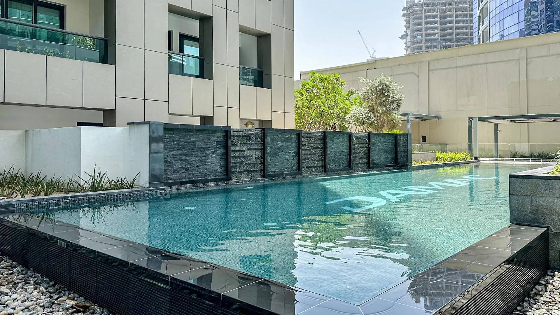 Welhome - Luxury Living In Business Bay 2Br + Maid'S Room Dubaj